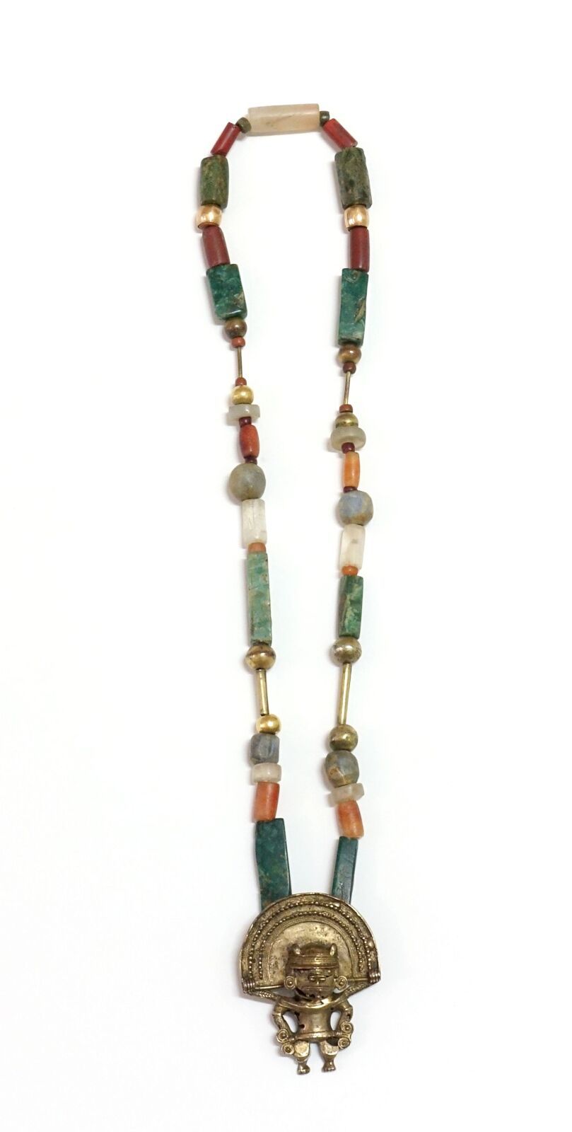 Null Collier composé d'environ quarante-sept perles en cristal, pierres verte, r&hellip;