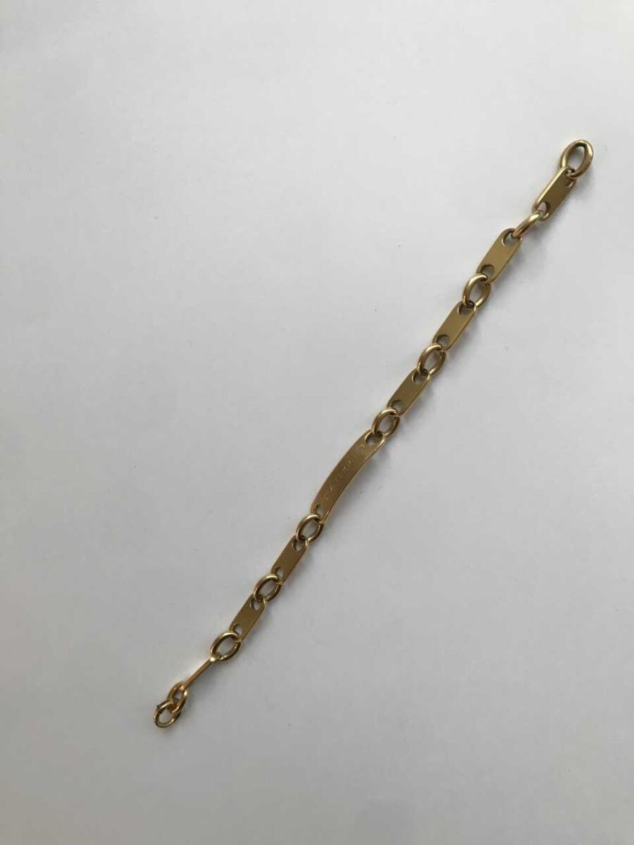 Null Bracelet articulé en or jaune 750 millièmes, les maillons de forme allongée&hellip;
