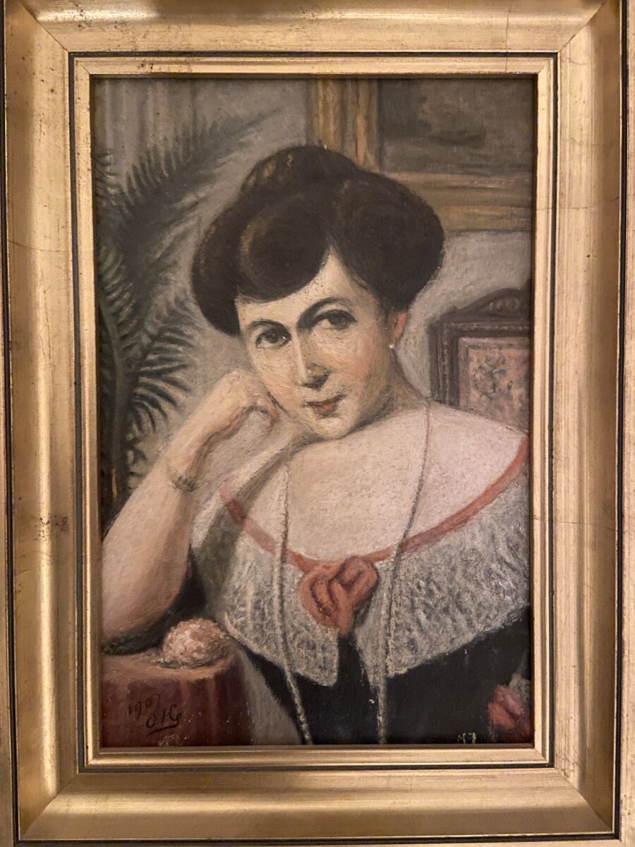 Null Portrait de Madame Keller

Huile sur toile

(Petits manques.)

Haut. : 33 c&hellip;