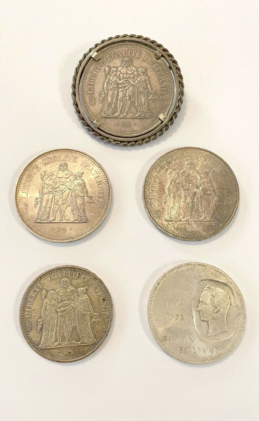Null Lot de pièces en argent comprenant deux pièces de 50 Francs (1977), une piè&hellip;
