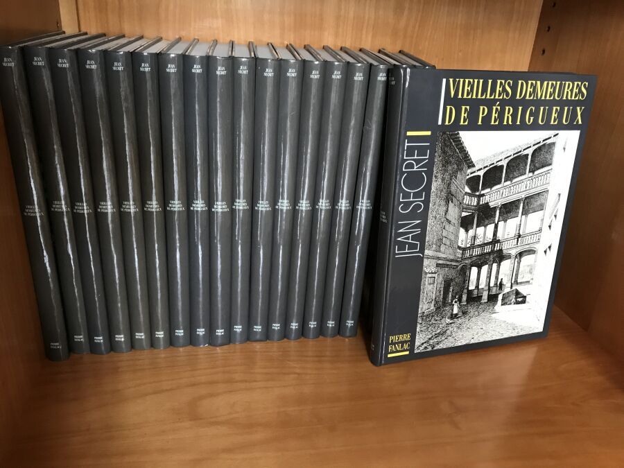 Null Jean SECRET

Vieilles demeures de Périgueux

Éditions Pierre Fenlac, 1988

&hellip;