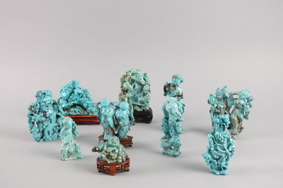 Null CHINA

Lote de figuras talladas en elementos compuestos en imitación de azu&hellip;