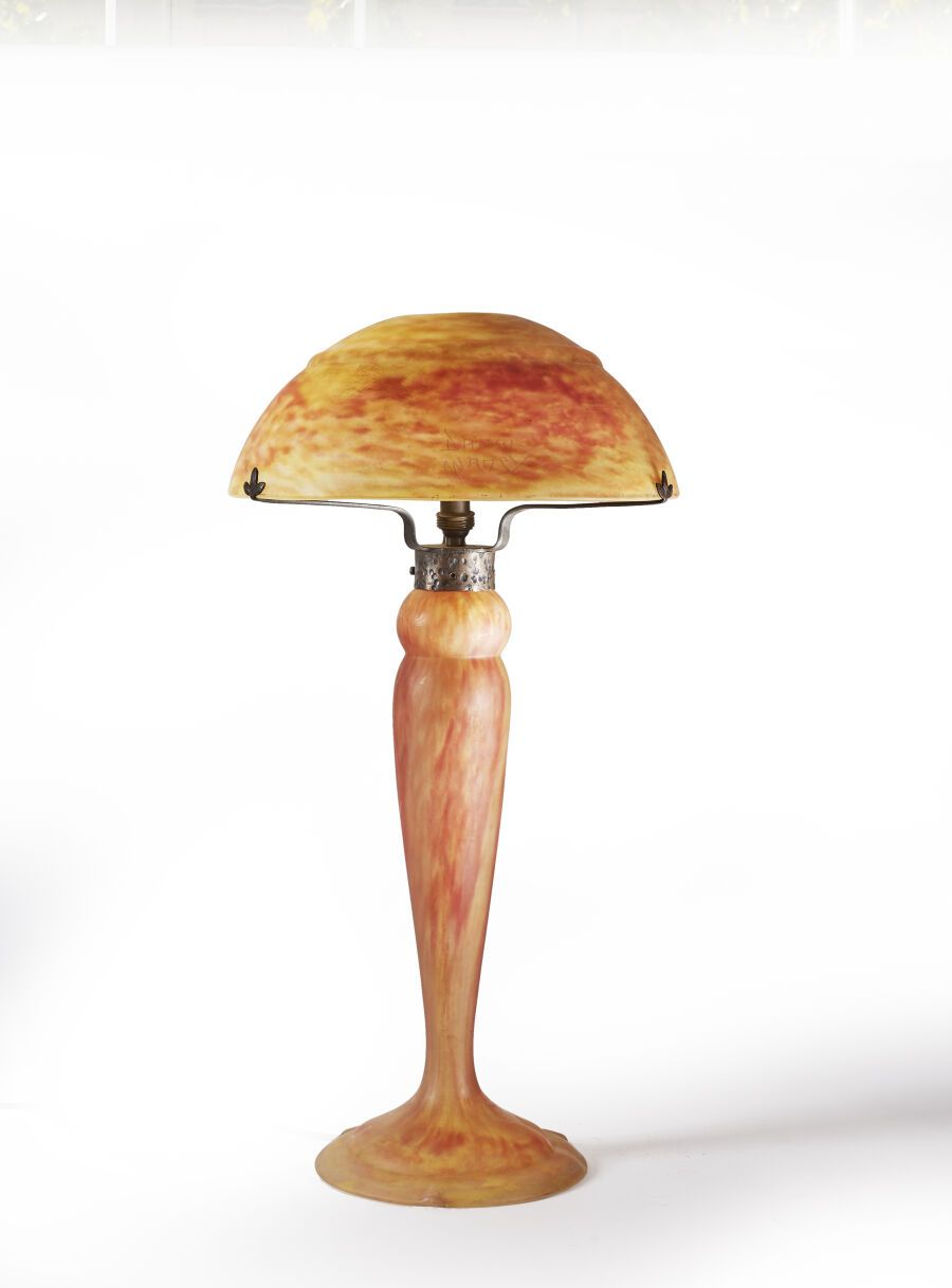 Null DAUM - NANCY
Lampe mit balusterförmigem Körper auf rundem Sockel mit drei w&hellip;