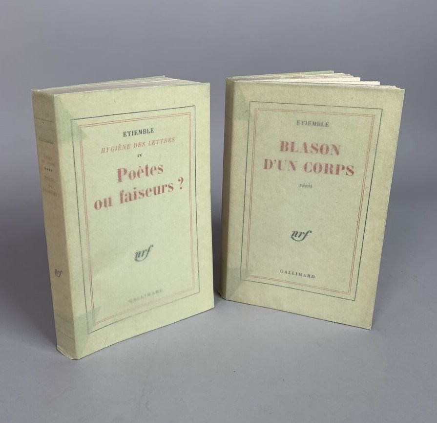 Null ÉTIEMBLE René. Blason d'un corps. Récit. Paris, Gallimard, 1961 ; in-12 bro&hellip;