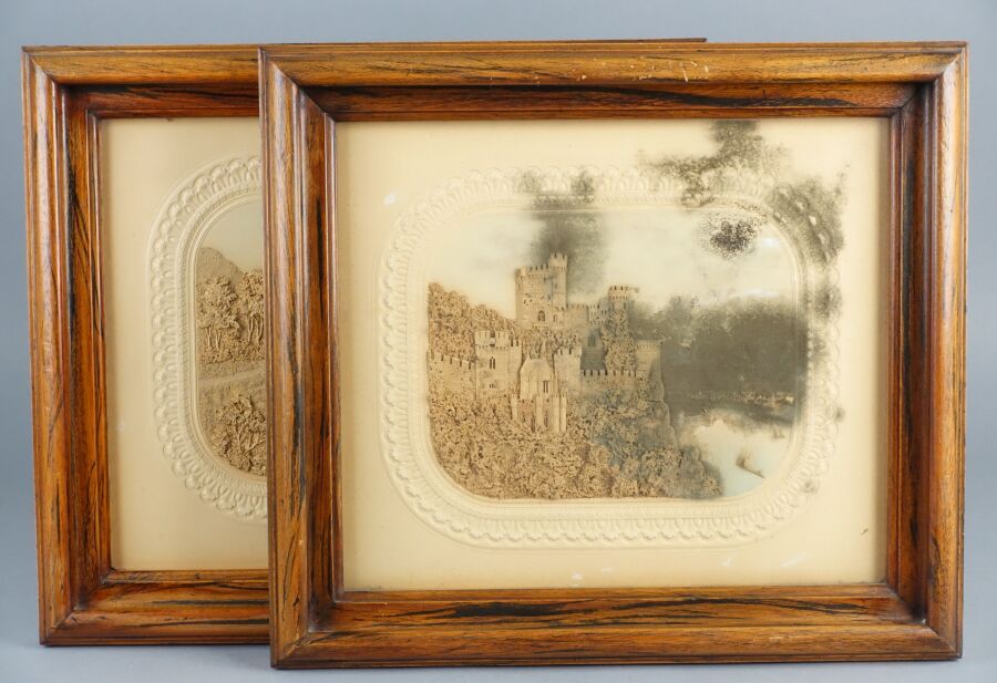 Null 19世纪的作品
莱茵河城堡的两个景观 
剪切软木和混合技术在纸上
(其中一个已损坏，部分被霉菌覆盖。)
高度：27厘米27厘米；宽度：40.5厘米
有&hellip;