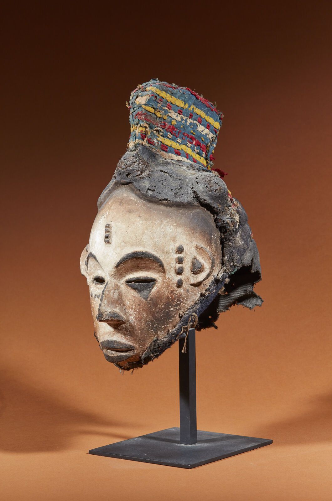 Null Igbo mask
Nigeria
Height 45 cm (on base); 32 cm (without base) 

Mask featu&hellip;