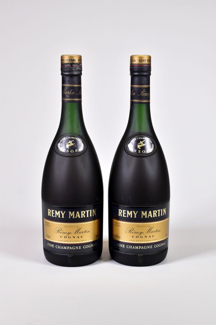 Null * 2 bouteilles, Cognac, Rémy Martin, Fine Champagne Cognac.
