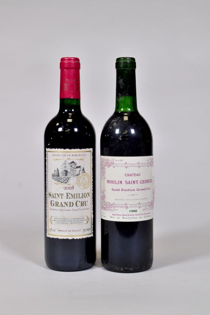 Null Set von 2 Flaschen bestehend aus : 
- 1 Flasche, Saint-Emilion Grand Cru, U&hellip;