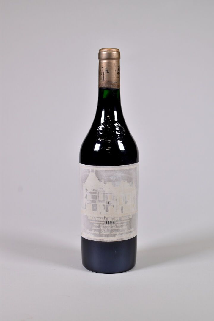Null 1 bouteille, Pessac-Léognan, Château Haut-Brion, 1er Grand Cru Classé, 1988&hellip;