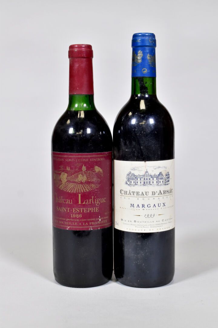 Null Ensemble de 2 bouteilles composé de : 
- 1 bouteille, Margaux, Château d'Ar&hellip;