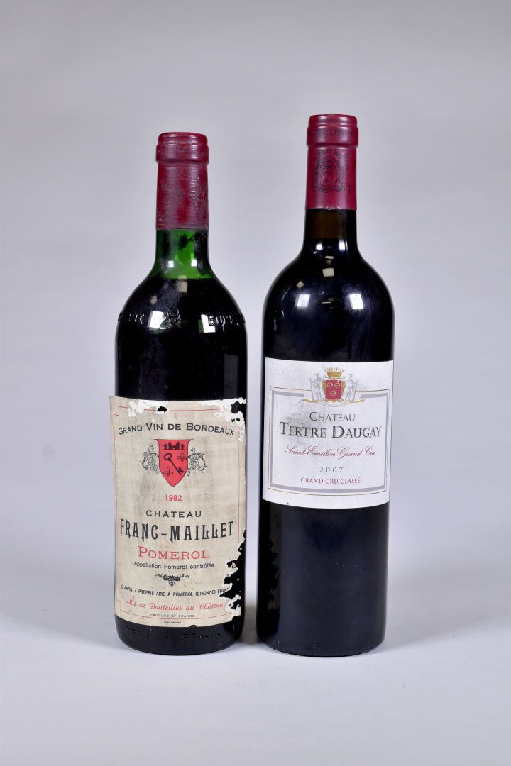 Null Set bestehend aus 2 Flaschen : 
- 1 Flasche, Pomerol, Château Franc Maillet&hellip;