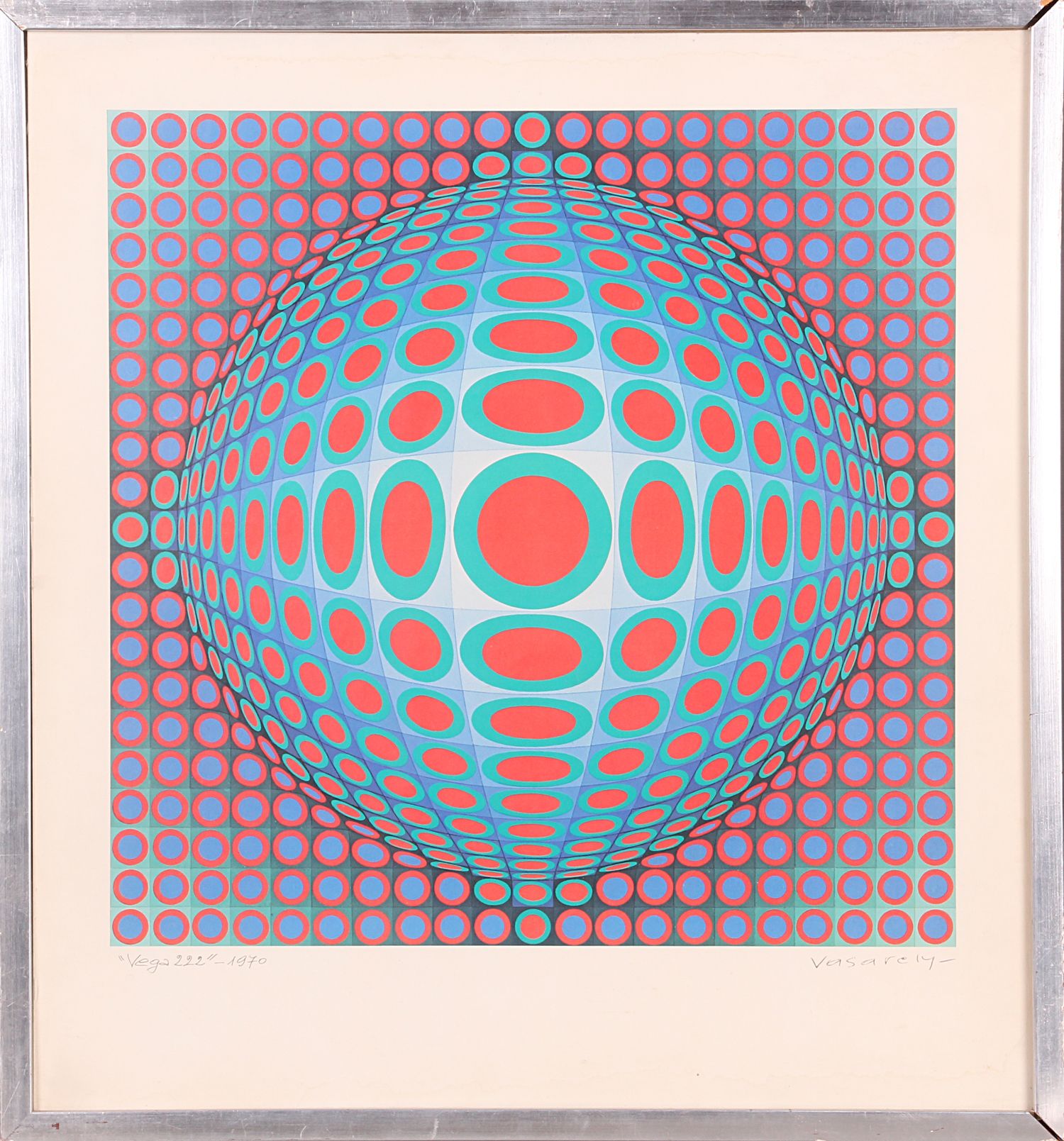 Victor VASARELY. "Vega 222. 1970》，胶印，40 x 40.5。版上有签名、标题和日期。银色木框（四角已损坏）。右下角有轻微褪色。
