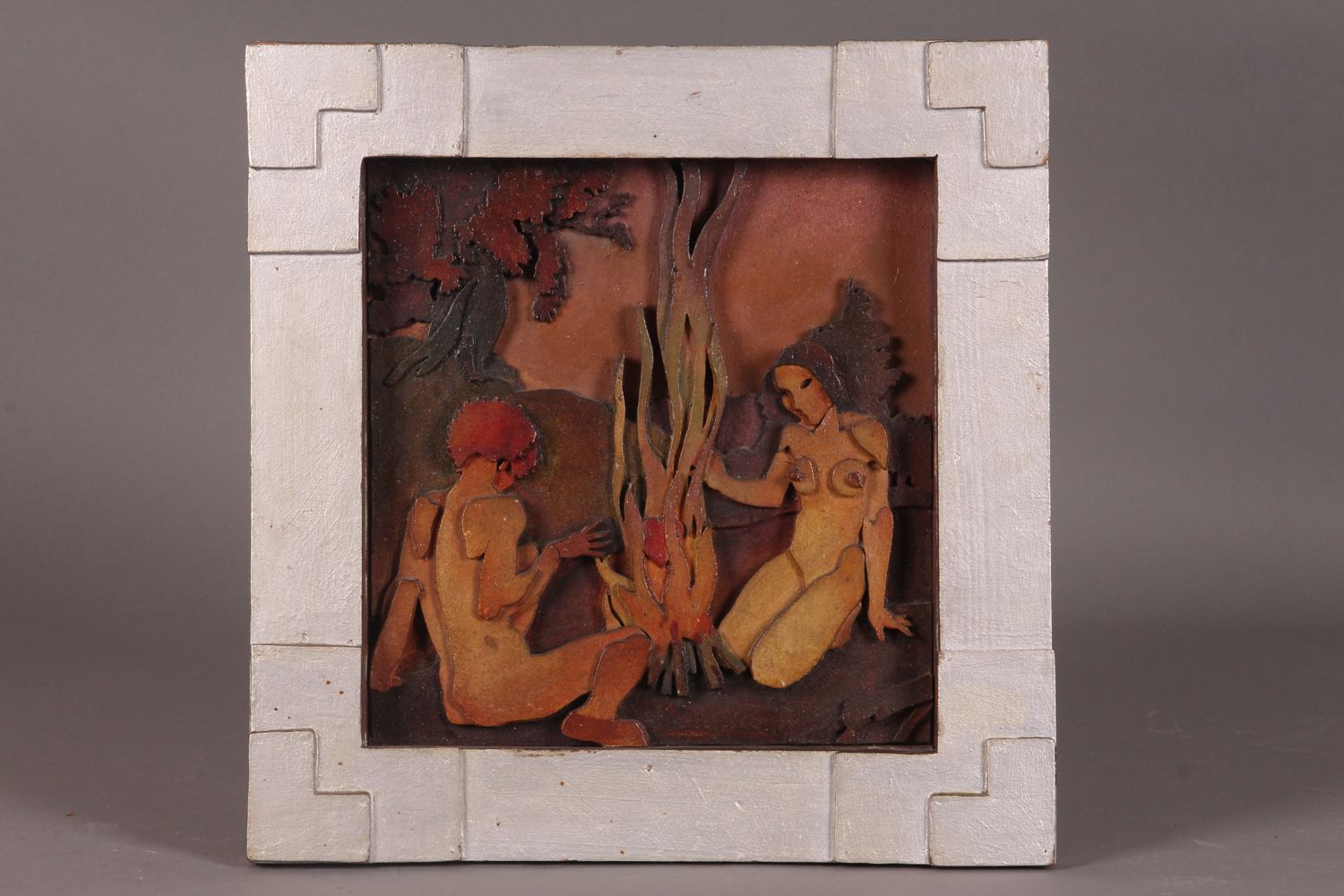 Joseph BONVOISIN. «Les embraseuses» Bas relief en bois peint, 33,5 x 32,5. Signé&hellip;