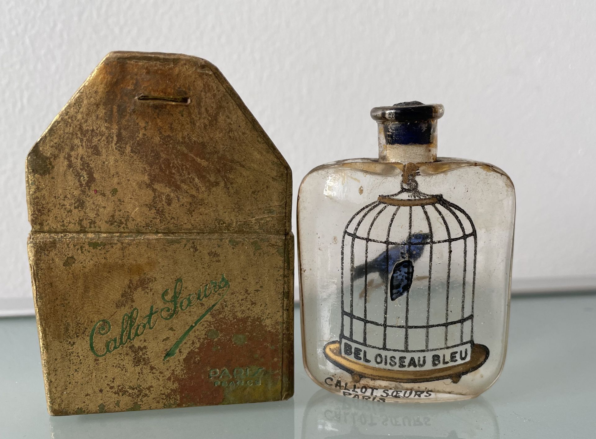 Null 
CALLOT SŒURS « Bel oiseau bleu »









Rare flacon en verre, décoré sur&hellip;