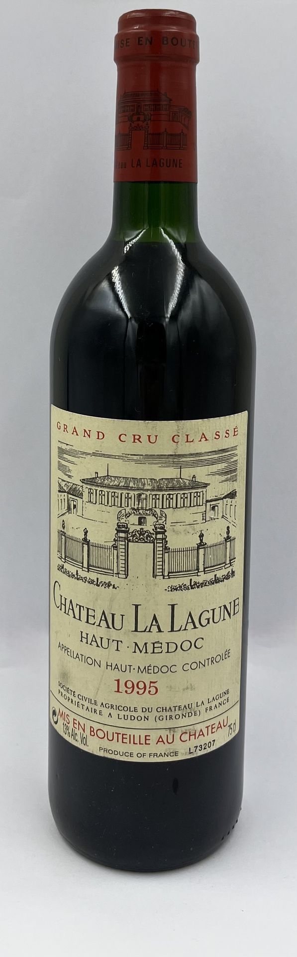 1 blle Château LA LAGUNE, Haut-Médoc GCC, 1995 Et. Un peu tachée. N : bas goulot&hellip;