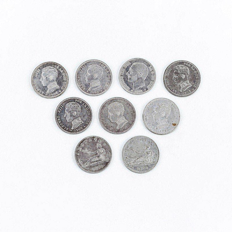 Null Lot von 9 Silber 2 Pesetas Münzen (835 Tausend), 10,0 g, 27 mm: 1870 (18*70&hellip;