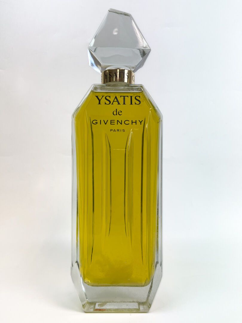 Null Givenchy Ysatis 
Flacon factice
Hauteur : 40 cm
(éclat sur le bouchon)