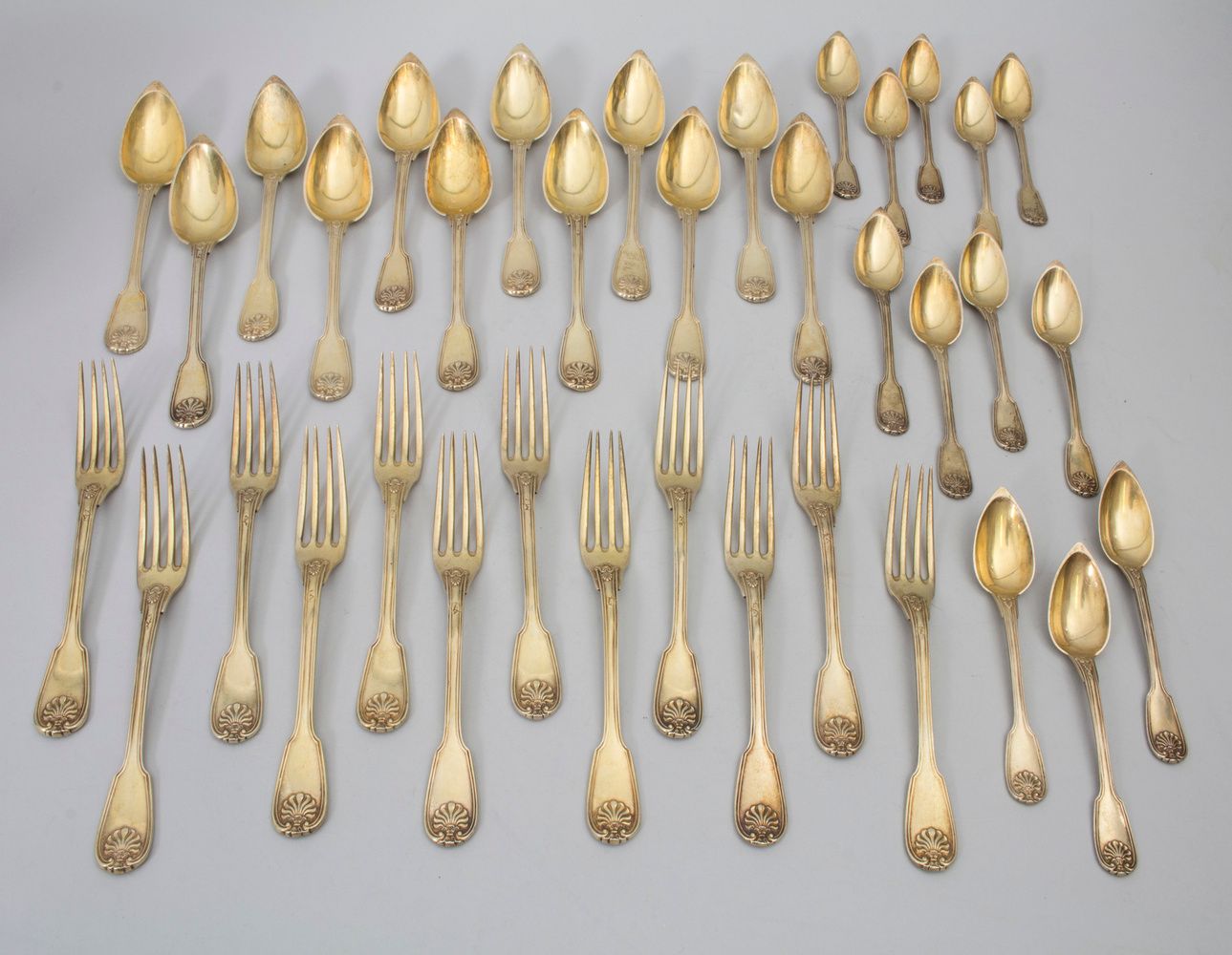 36 tlg. Silberbesteck / A 36-piece set of silver cutlery, Charles Salomon Mahler&hellip;