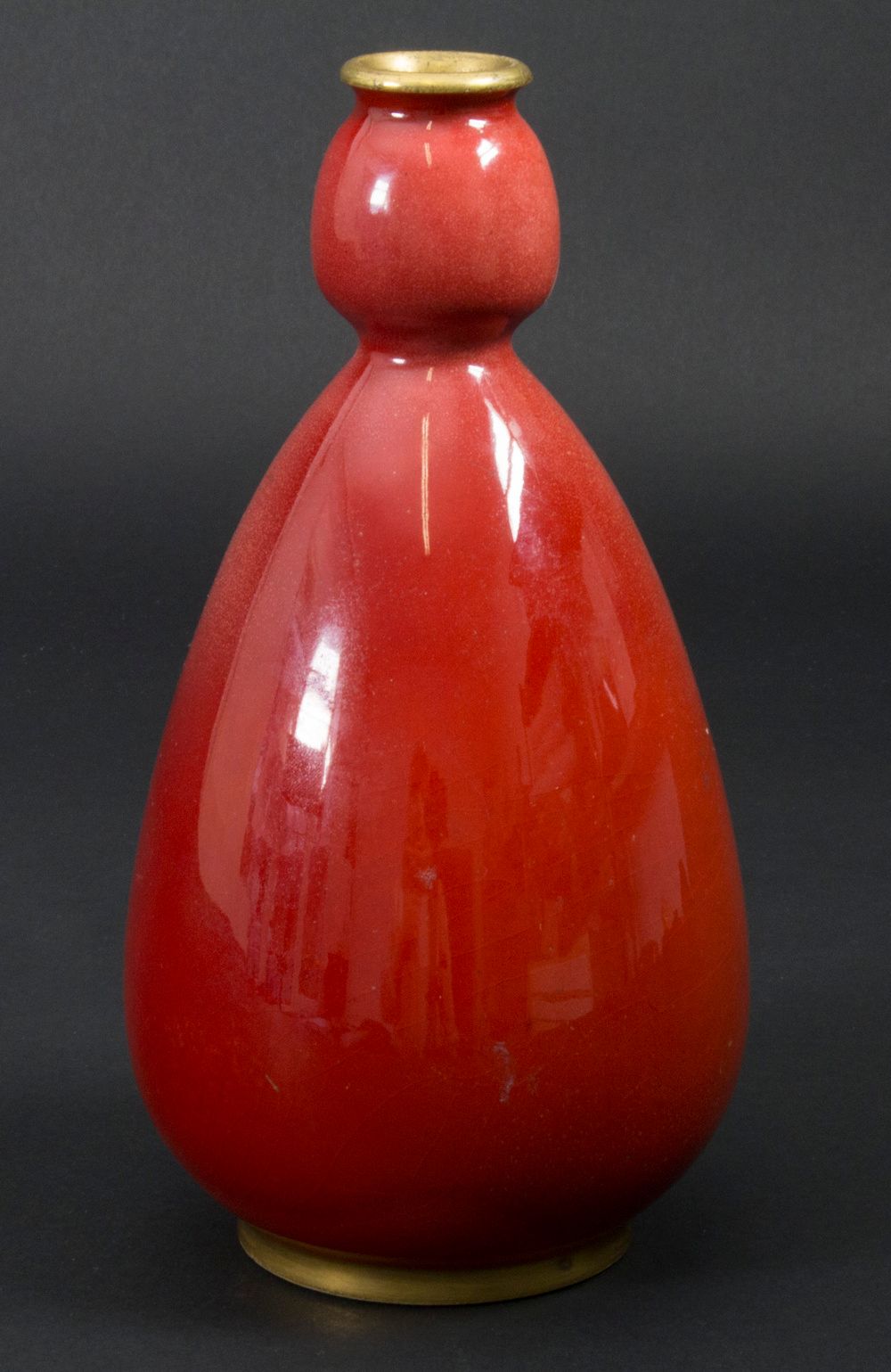 Rote Flaschenkürbisvase / A red pumpin shaped vase, Zsolnay, Pecs, um 1900 Matér&hellip;