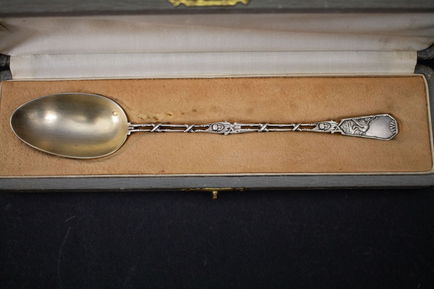 Jugendstil Löffel im Etui / An Art Nouveau silver spoon with Japanese ornaments &hellip;