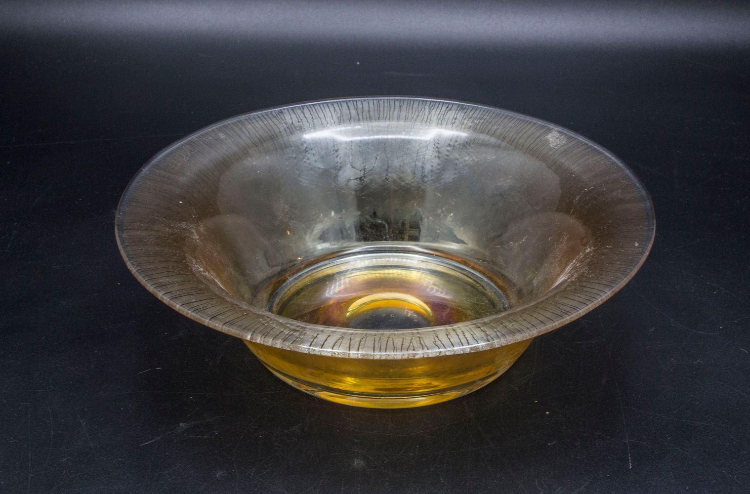 Glasschale / An iridescent lustre glass bowl, Glashütte Eisch, Frauenau, 2. Hälf&hellip;