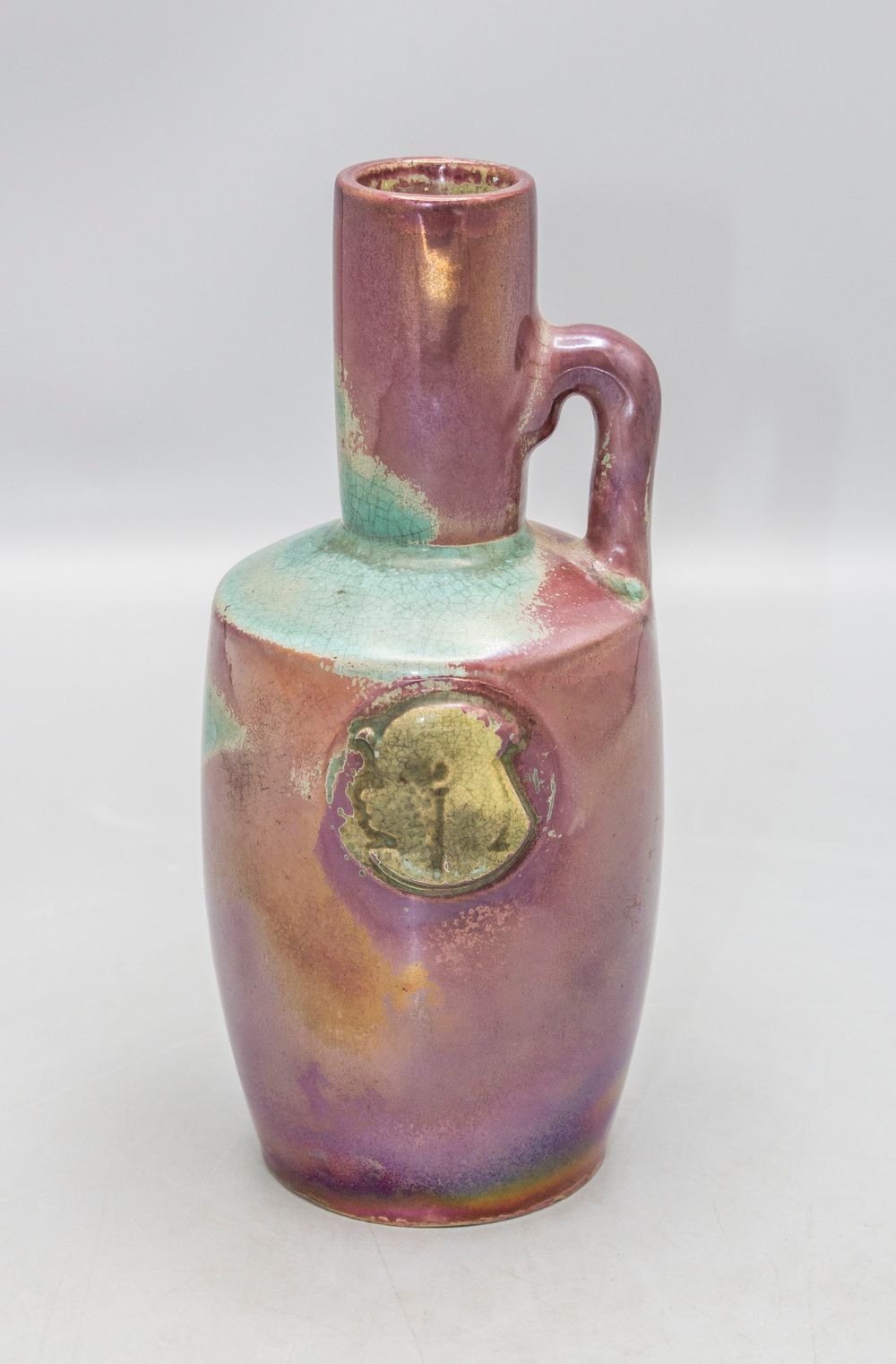 Jugendstil Henkelvase mit Pharao / An Art Nouveau handled vase with a pharaoh, C&hellip;