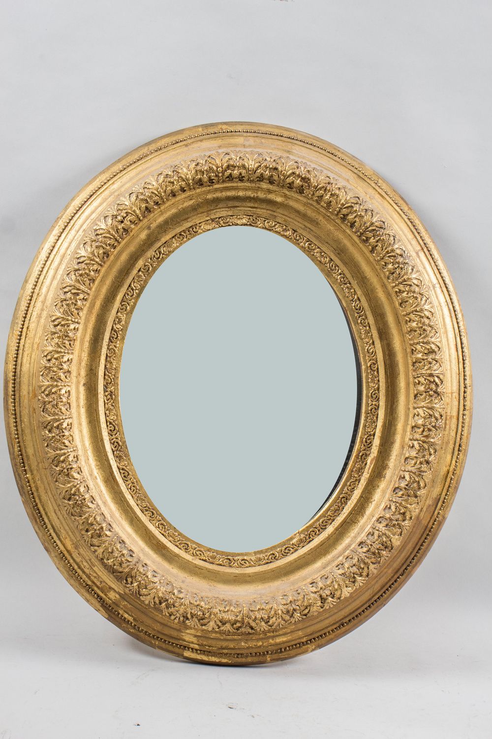 Napoleon III Wandspiegel / A Napoleon III wall mirror, zweite Hälfte 19. Jh. Mat&hellip;
