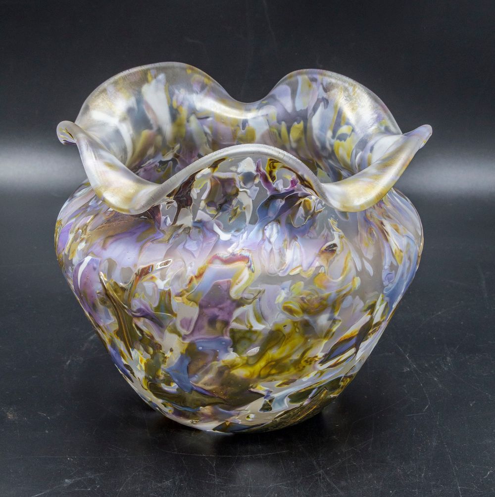 Jugendstil Glasziervase / A decorative Art Nouveau glass vase, Böhmen, um 1910 M&hellip;
