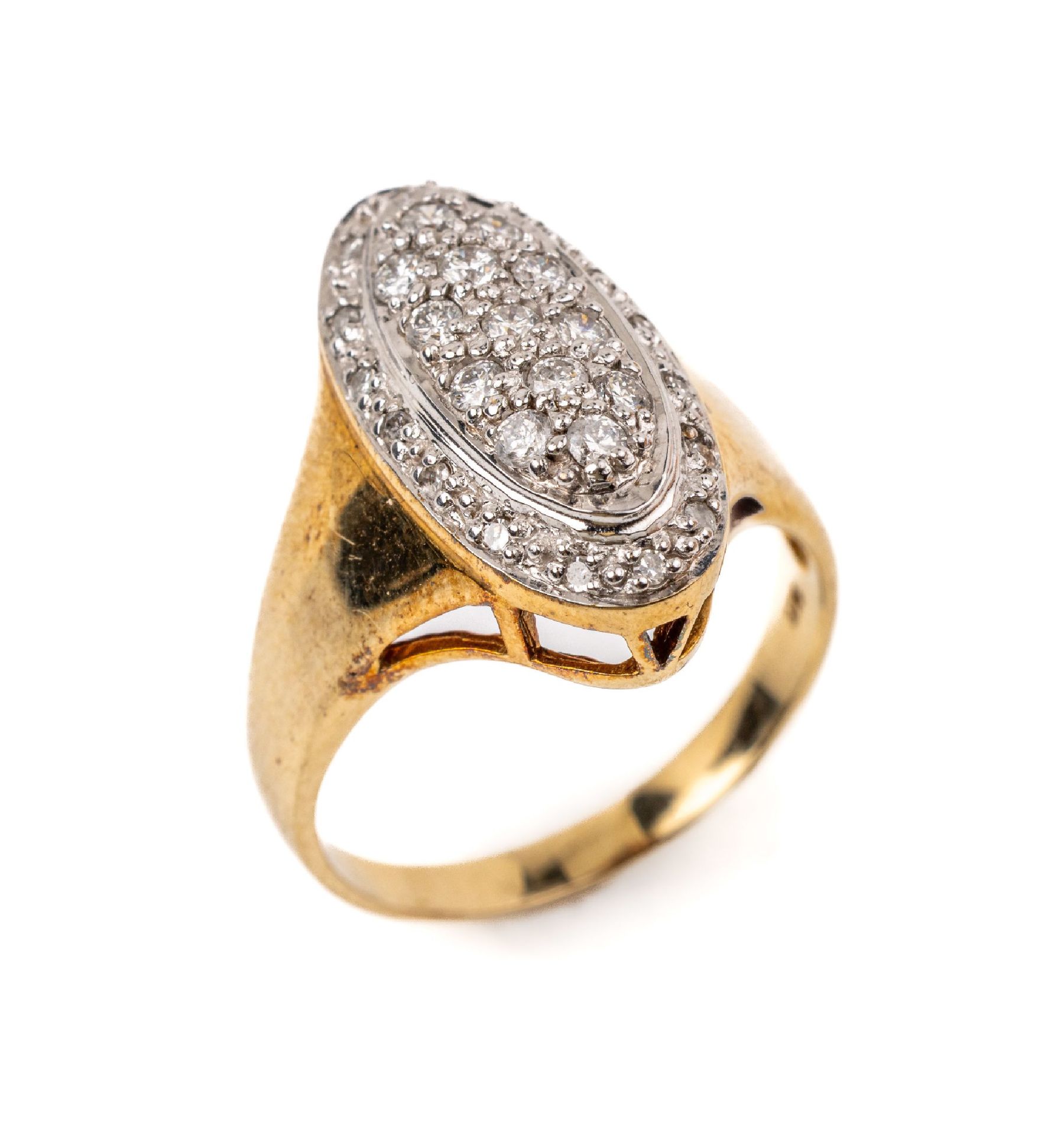 Null Bague en diamant en or 9 cts, GG/WG 375/000, tête de bague ovale, 13 brilla&hellip;