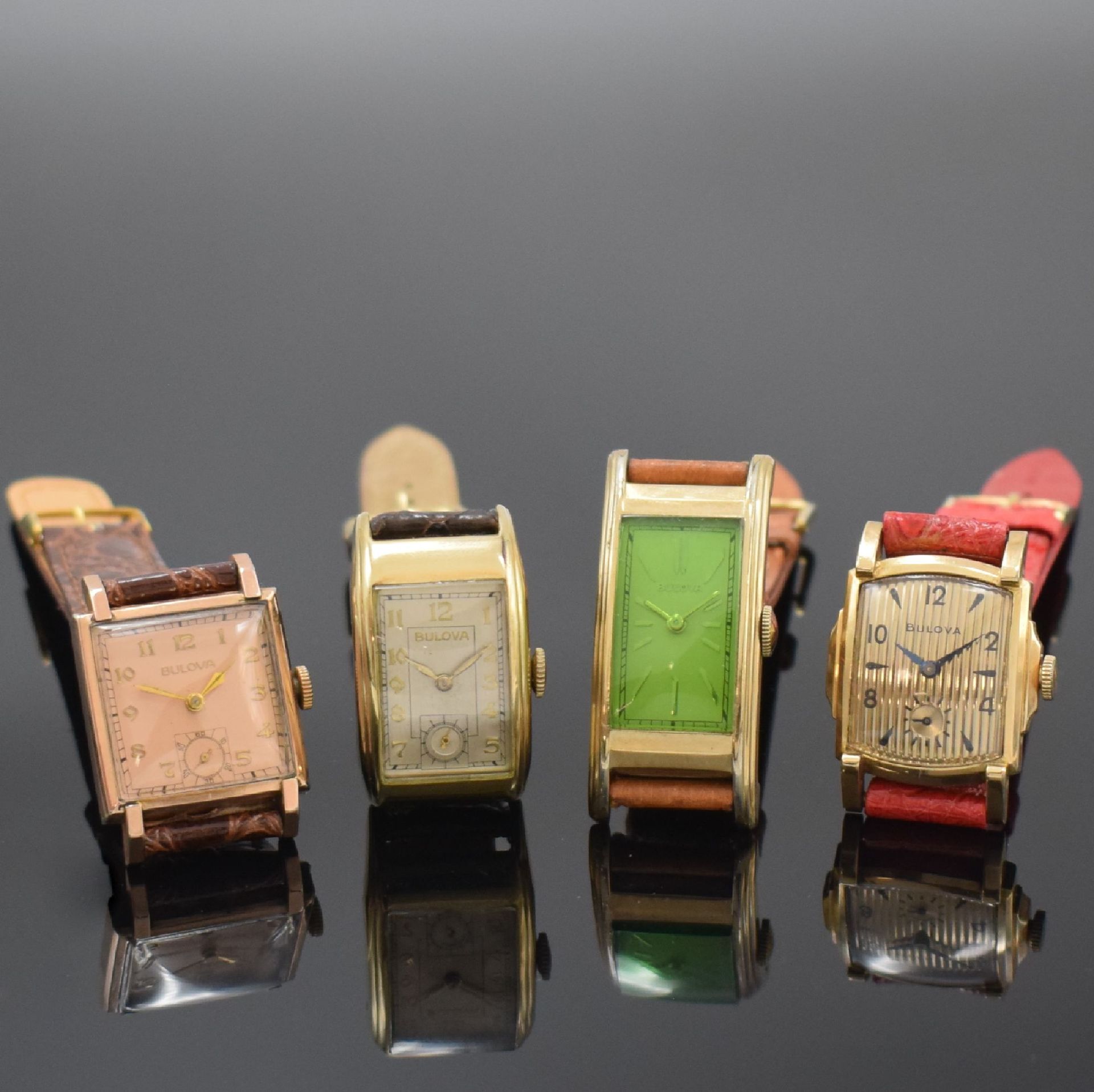 Null BULOVA Drivers et 3 autres montres-bracelets dorées, USA vers 1940, remonta&hellip;