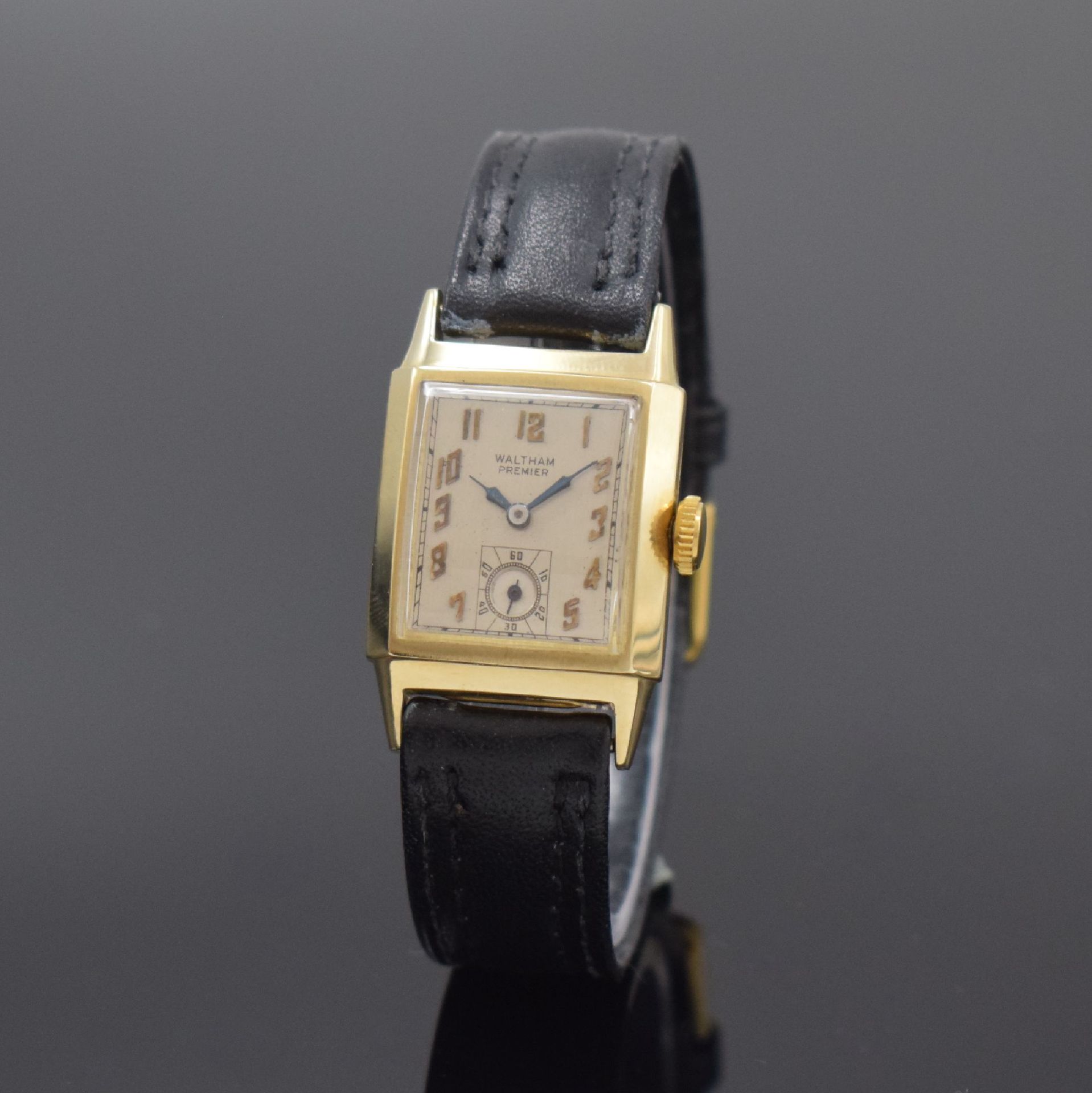 Null WALTHAM Premier montre-bracelet rectangulaire en GG 585/000, USA vers 1940,&hellip;