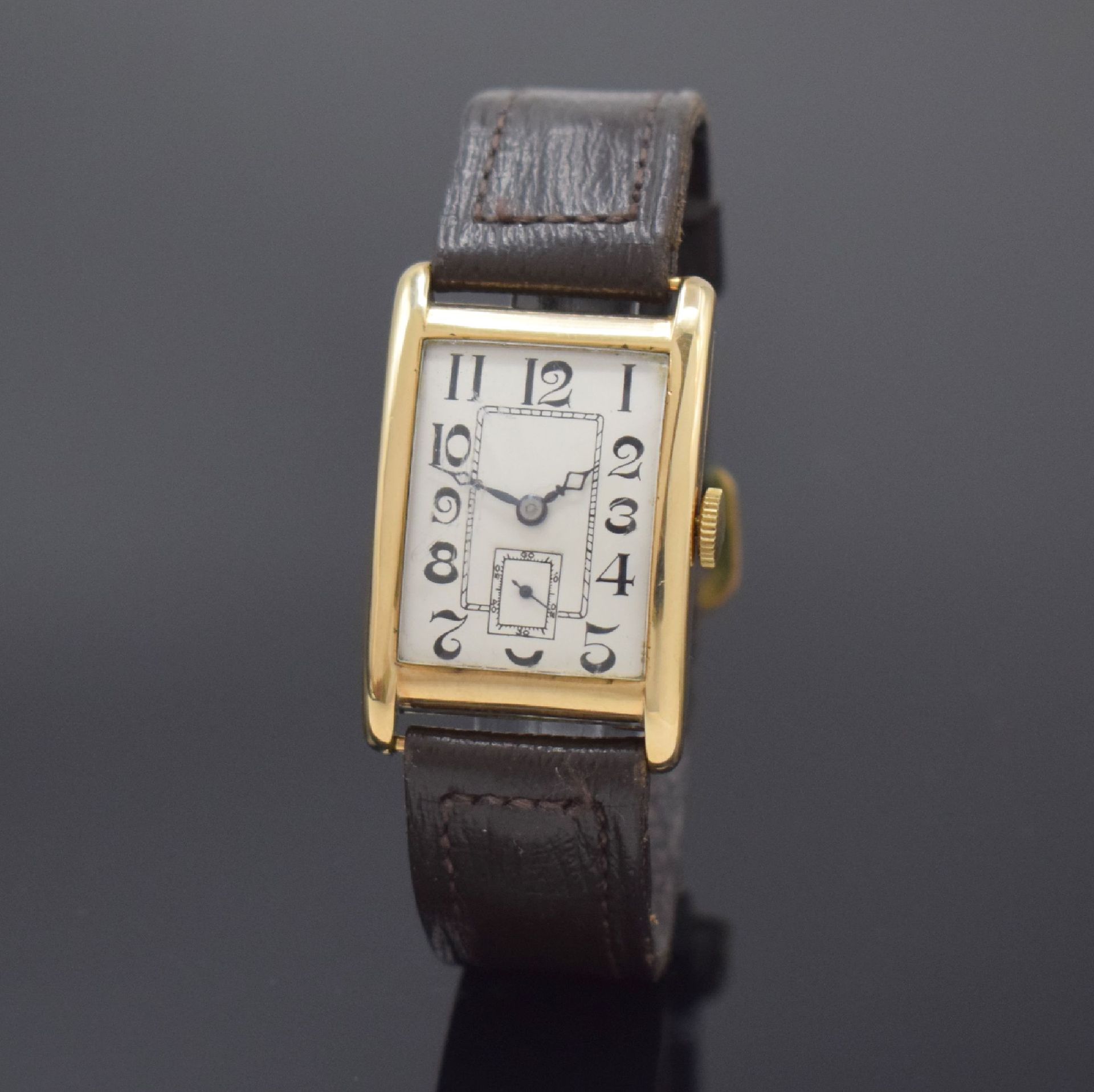 Null LONGINES rectangular 9k gold wristwatch, Switzerland / England around 1930,&hellip;