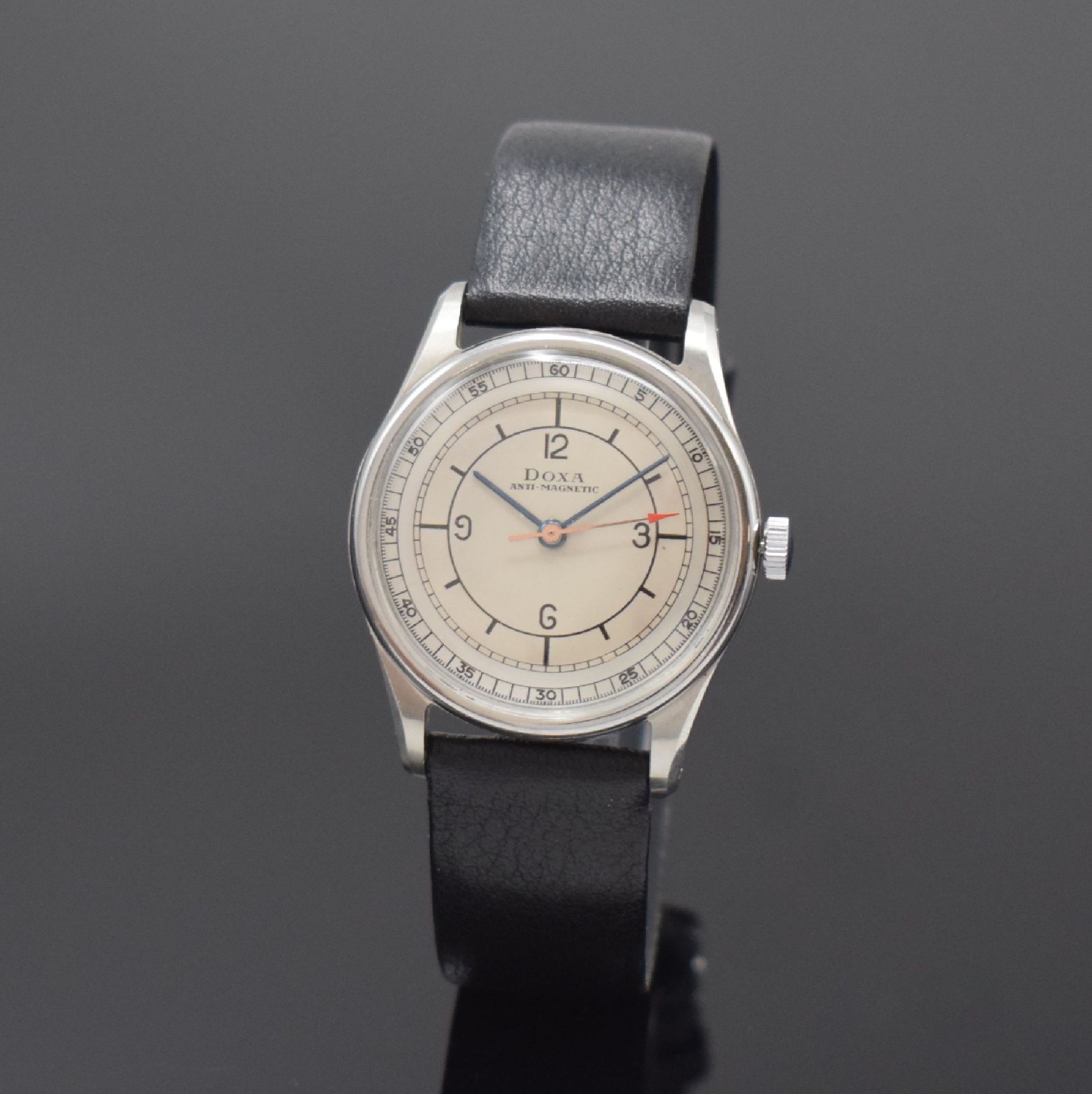 Null DOXA gents wristwatch in steel, Switzerland around 1950, snap on case back &hellip;