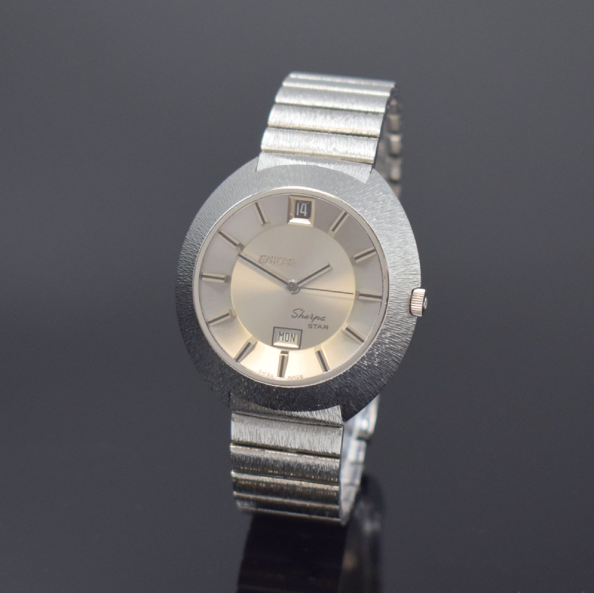 Null ENICAR SHERPA Star wristwatch reference 2342, Switzerland around 1965, self&hellip;