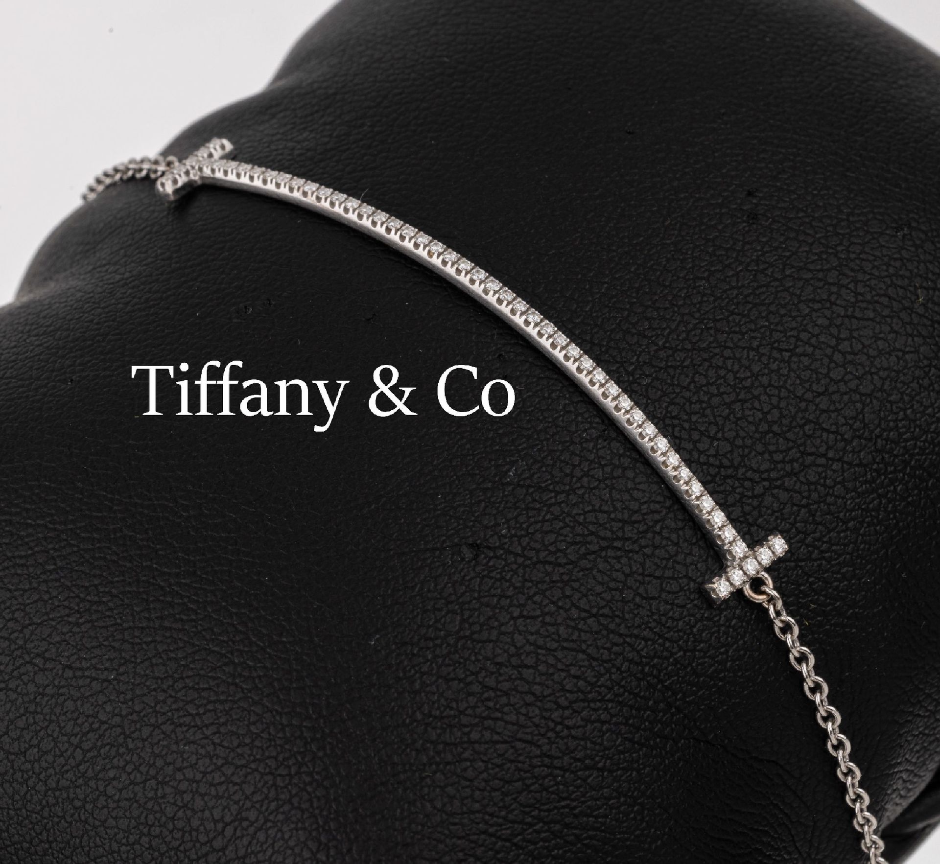 Null Or 18 cts TIFFANY & CO Bracelet en brillants, WG 750/000, brillants env. 0.&hellip;