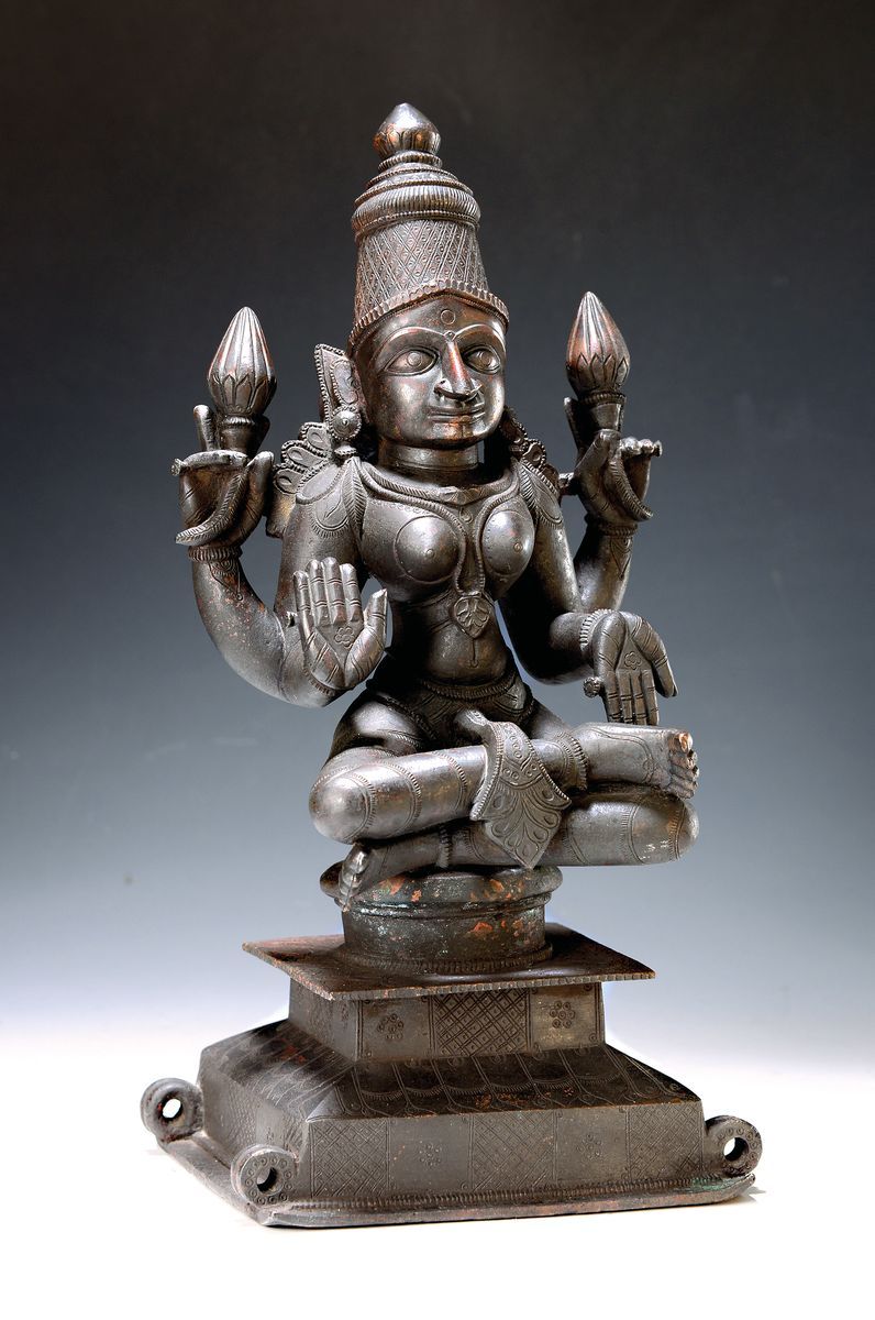 Null Sculpture en bronze, Inde, 19e siècle, déesse Lakshmi, qualité lourde, quat&hellip;
