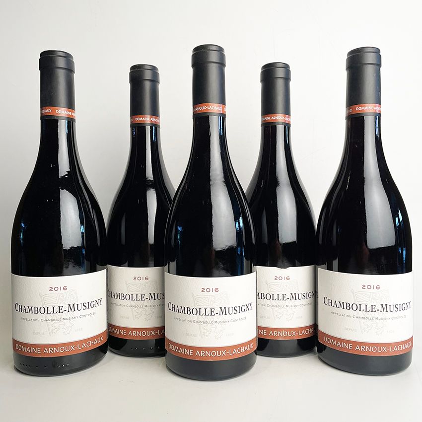 Null 5瓶2016年Chambolle-Musigny, Domaine Arnoux-Lachaux - 5次轻微染色标签，1次轻微损坏标签+增值税 - &hellip;
