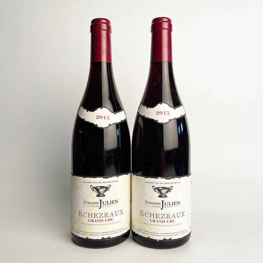 Null 2 bouteilles 2015 Echezeaux Grand Cru, Domaine Julien - 2x étiquette légère&hellip;