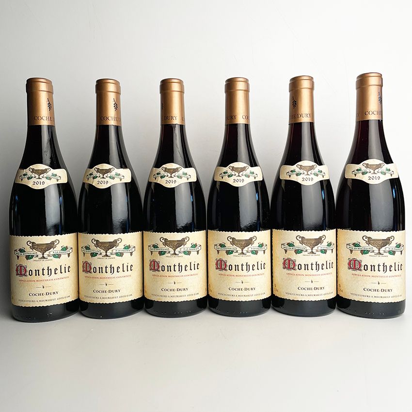 Null 6瓶2019年Monthélie Rouge, Coche-Dury - 6个略带污渍的标签+增值税 - 起拍价：750