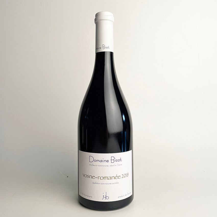Null 1 Flasche 2018 Vosne-Romanée, Domaine Bizot - Leicht fleckiges Etikett + Mw&hellip;