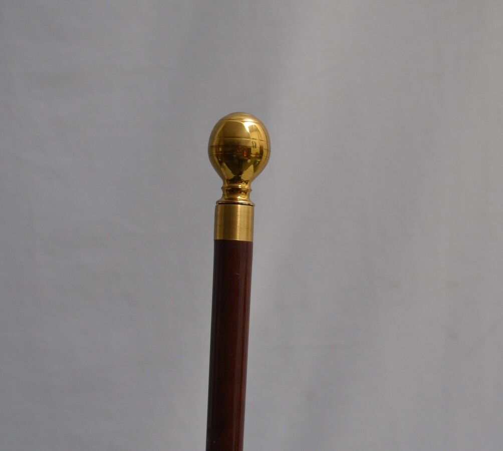 Null 木制酒精手杖，铜质旋钮，不可拧动

现代工作

长：88.5厘米