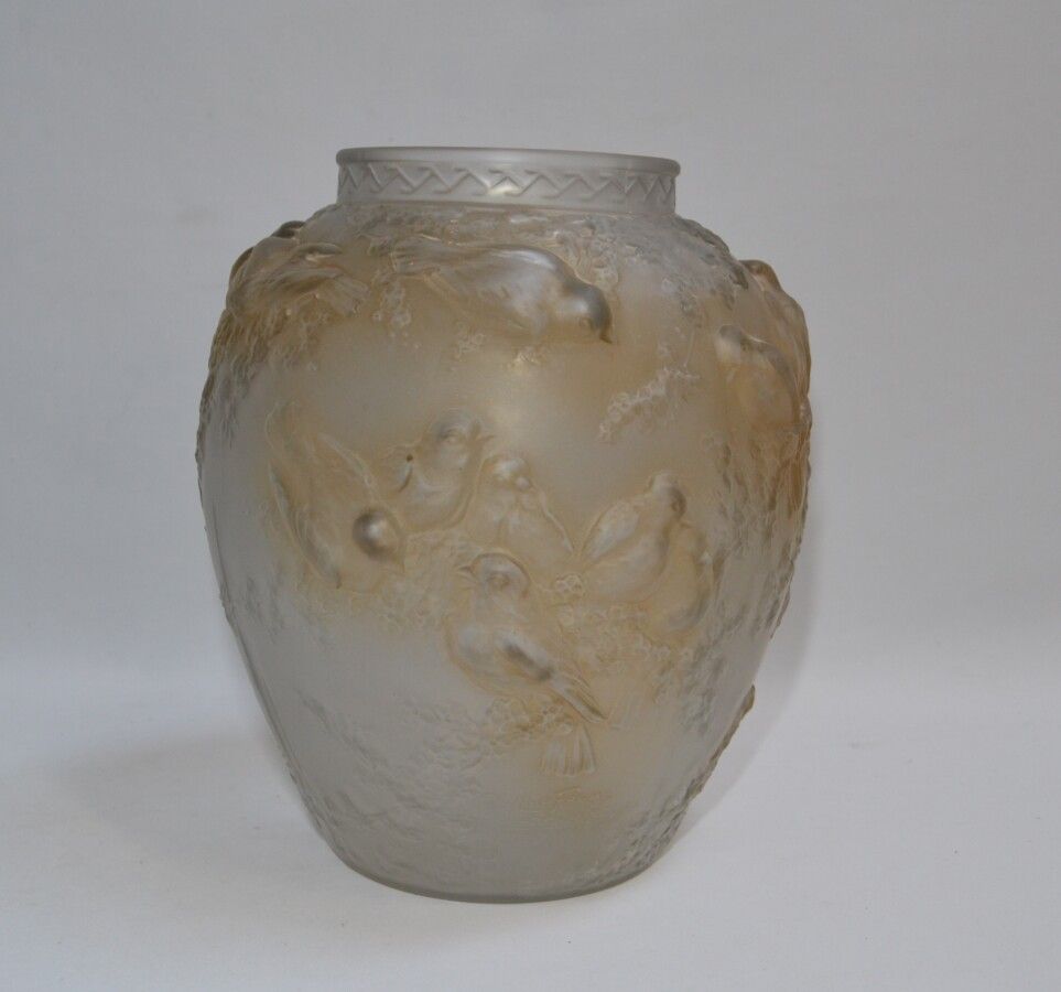 Null MULLER Frères à LUNEVILLE

Vase en verre moulé pressé de forme pansue à lég&hellip;