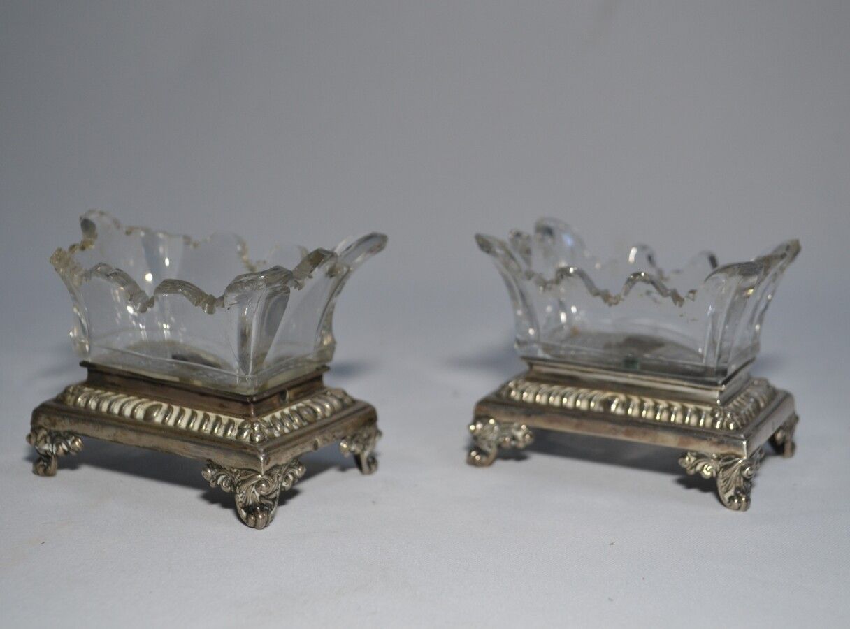 Null Pareja de cristales SALON, monturas de plata

París, 1819-1838

Alto: 6,5 c&hellip;