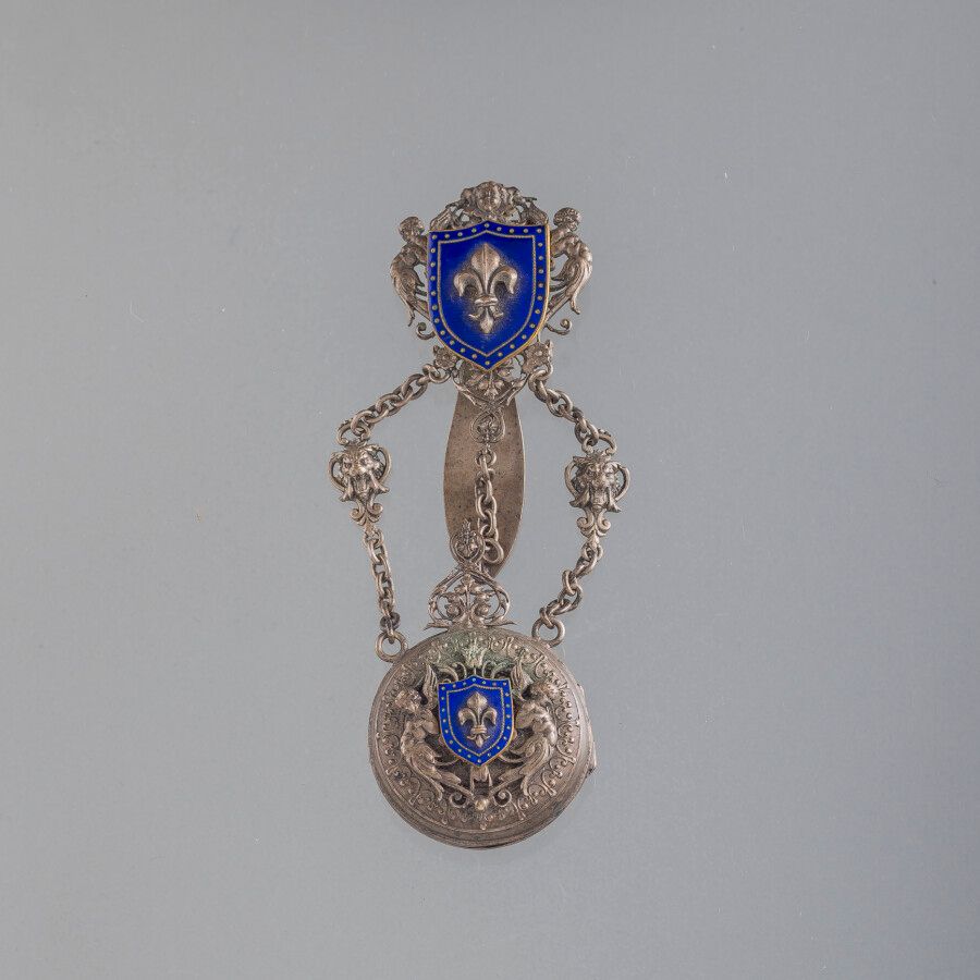 Null Silver CHATELAINE with blue enamel and fleur-de-lis decoration height 13 cm&hellip;
