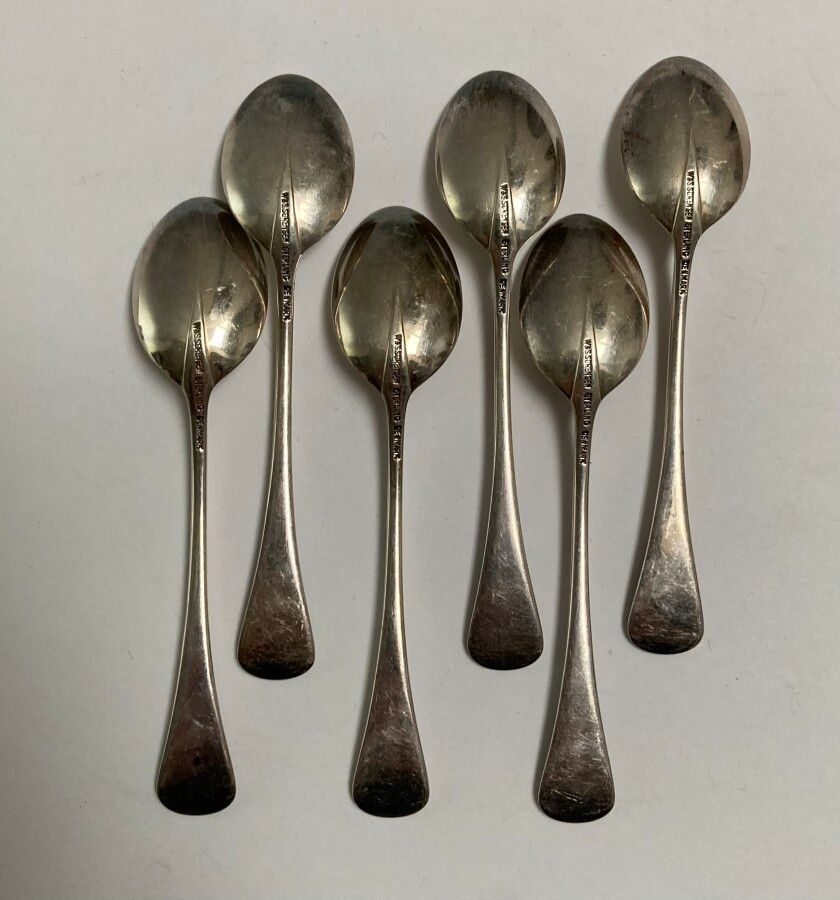 Null Set of six silver MOKA SPOONERS, rat tail model

Denmark. Goldsmith: W and &hellip;