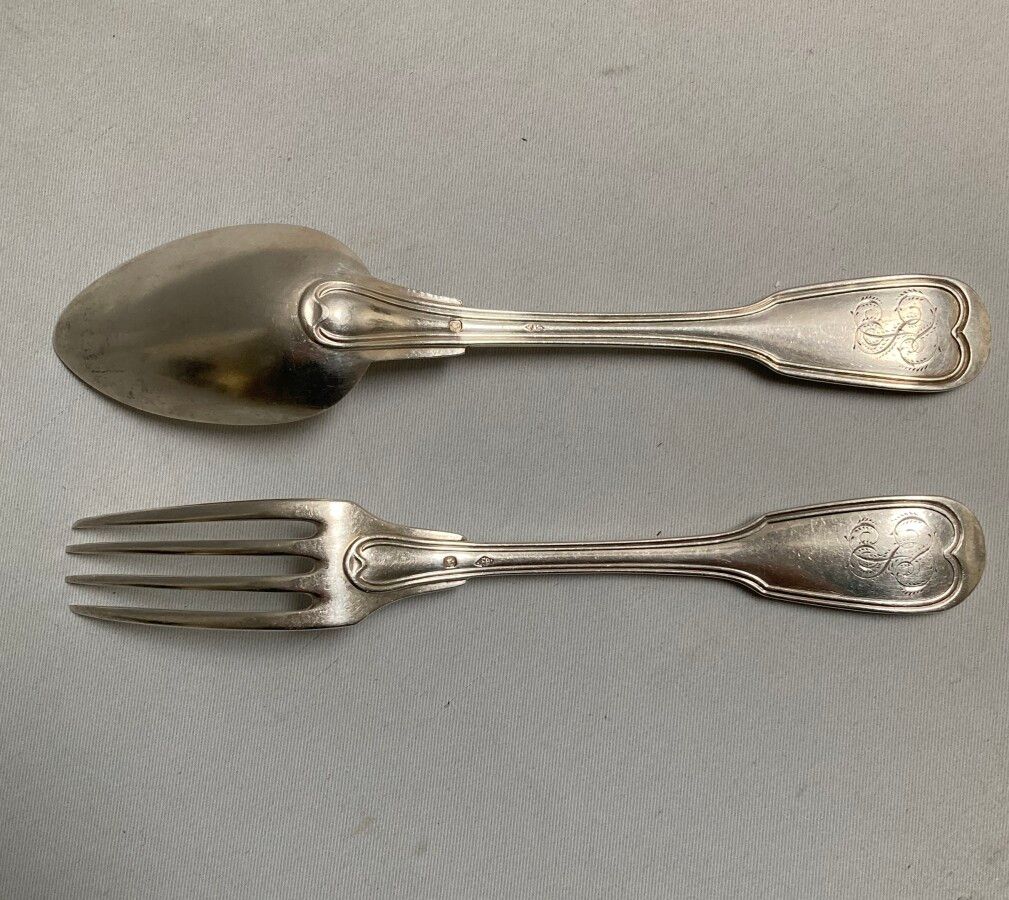 Null FORK and SPoon in silver, filets model, engraved

Minerve

Weight: 160 gr