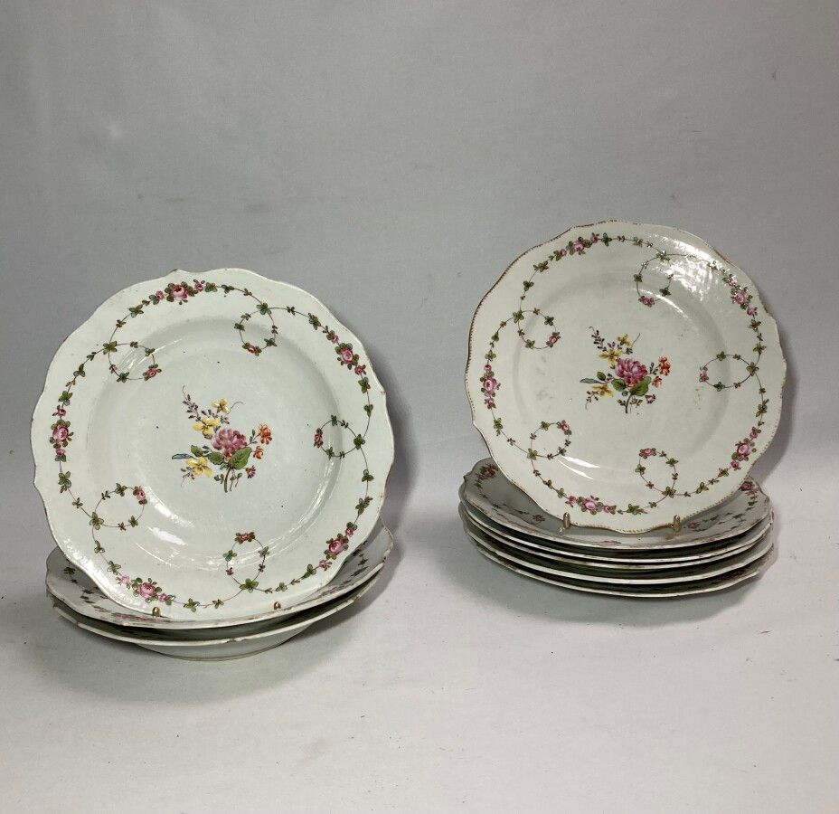 Null CHINA Compagnie des Indes

Suite of six dinner plates and three soup plates&hellip;
