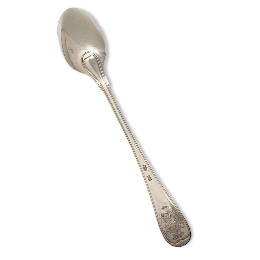 Null POT SPOON in silver, filets model, engraved with a coat of arms under a cou&hellip;