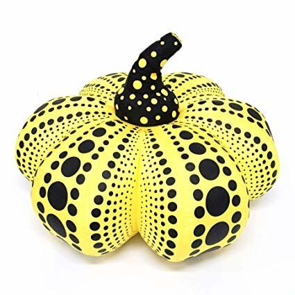 Yayoi KUSAMA Yayoi Kusama pumpkin

Coussin Couleur Jaune et noire en forme de ci&hellip;