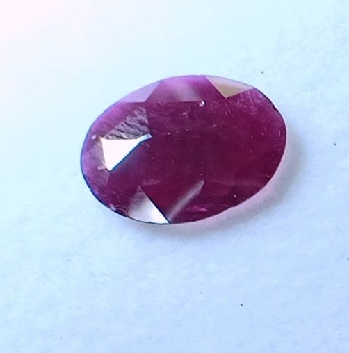 RUBIS 2.91 CT- MADAGASCAR 来自马达加斯加的天然红宝石

 - 重量2.91克拉

 - 尺寸 椭圆形

 - 颜色 深红色

- 未经&hellip;